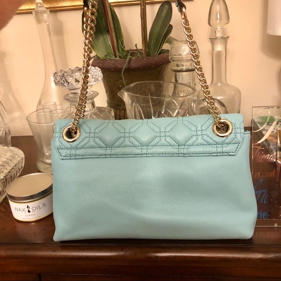 Kate Spade Shoulder Bag Quilted with Chain Shoulder Strap & Envelope Style. - Picture 9 of 13
